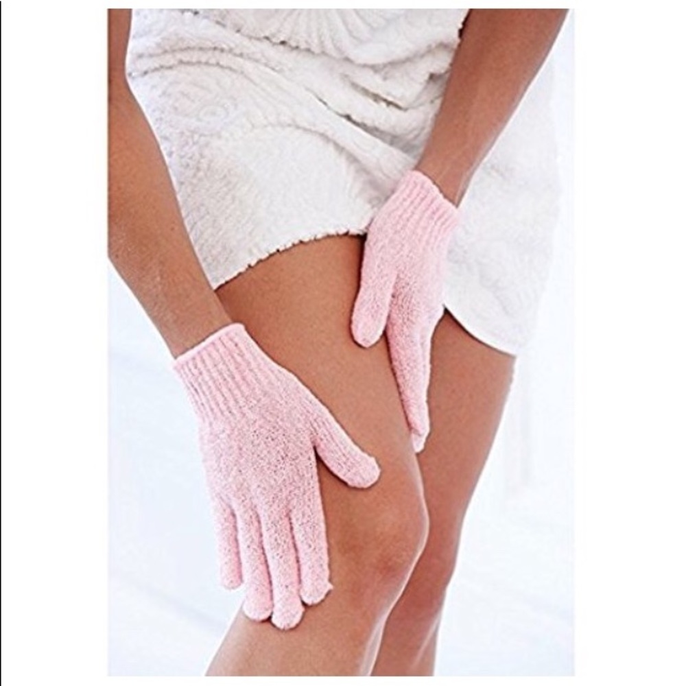 Double sided exfoliating gloves 🧤🚿